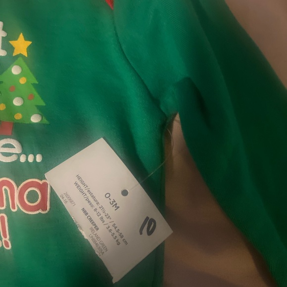 NWT Set of two unisex baby Christmas onesies in size 0-3 months - Picture 4 of 6